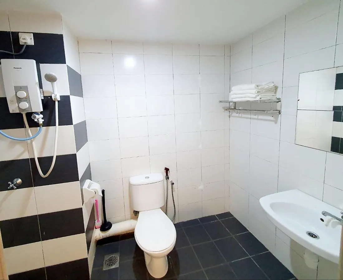 Explore The World At The Ceo Studio Penang Bayan Lepas Apartment